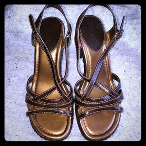 MUDD- Brown strappy heels